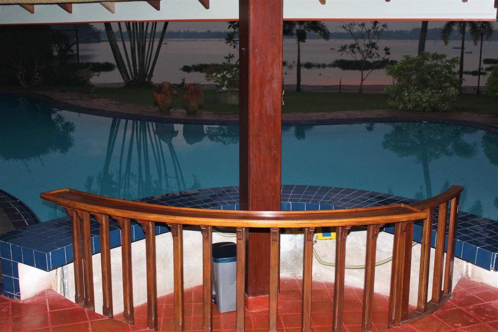 Blue Water Villa Piliyandala Esterno foto