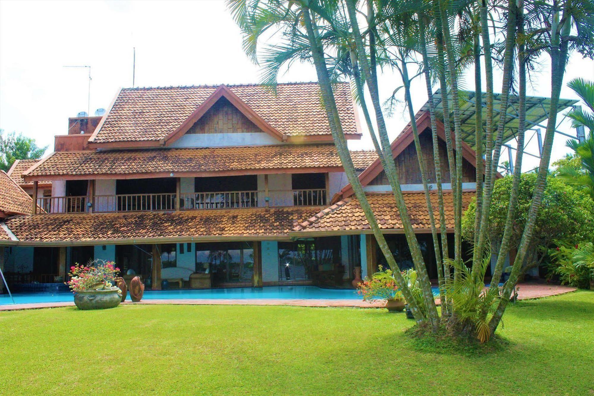 Blue Water Villa Piliyandala Esterno foto