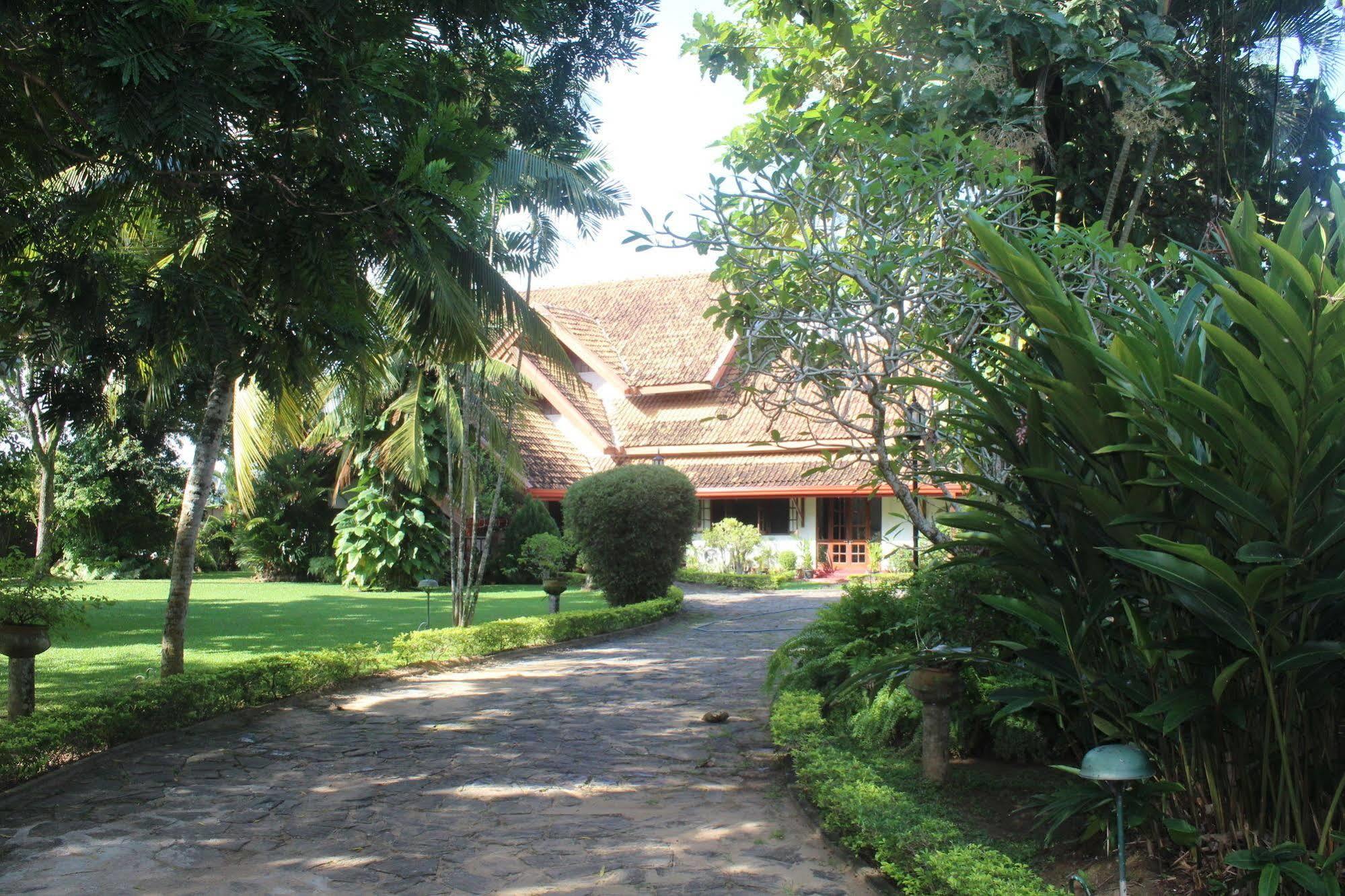 Blue Water Villa Piliyandala Esterno foto
