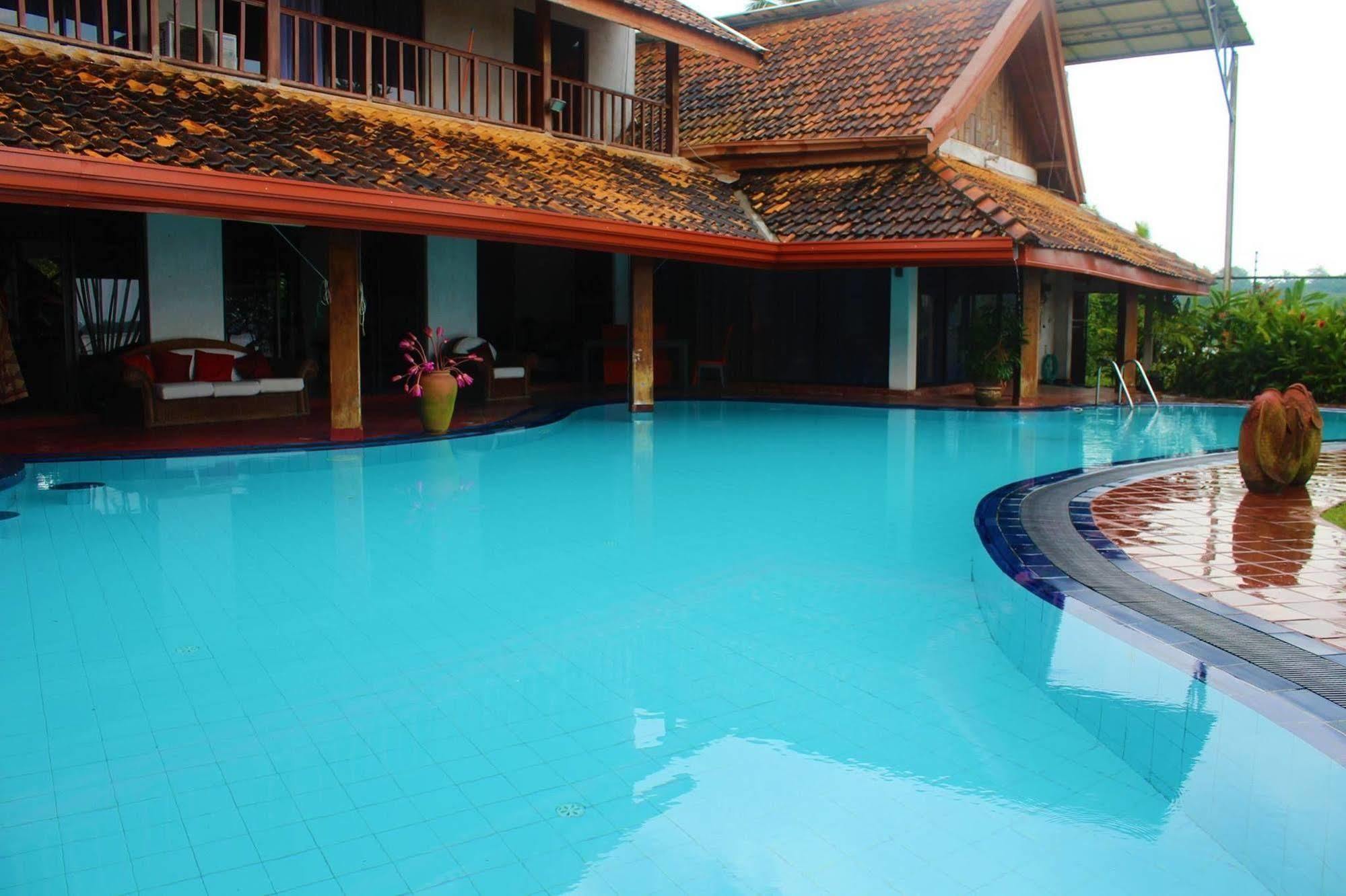 Blue Water Villa Piliyandala Esterno foto